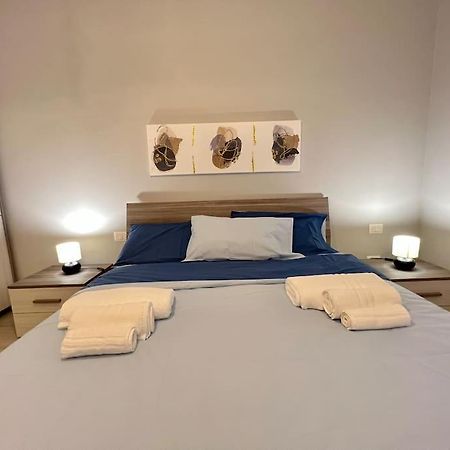 Metro-Apartment: Fabolous Flat مونْكالييري المظهر الخارجي الصورة